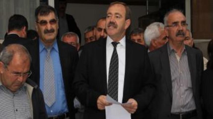 Akdeniz Belediyesi Eğitim Destek Evleri'ne Yapılan Baskınlar Protesto Edildi