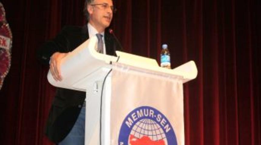 "Anayasa'yı kim yapıyorsa onun amacına hizmet eder"