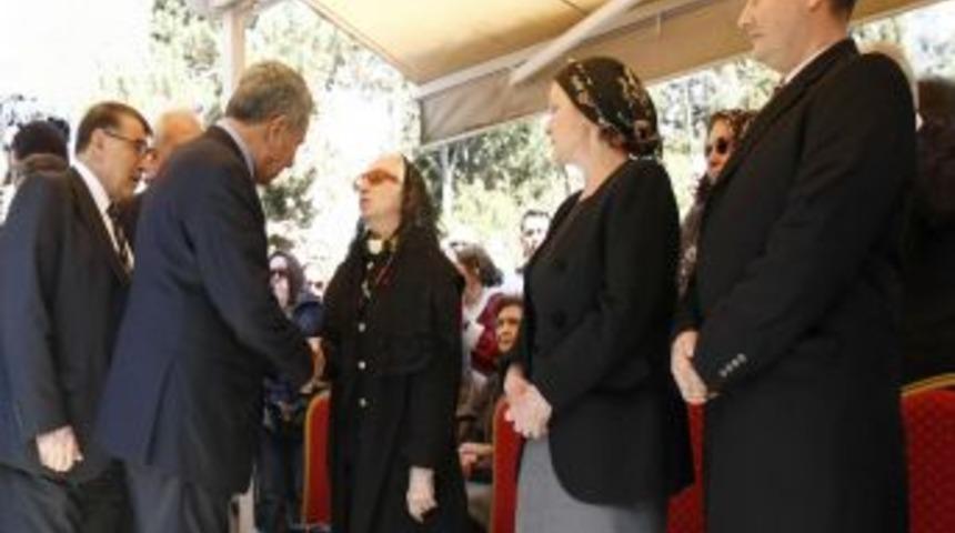 Neslişah Sultan, son yolculuğuna dualarla uğurlandı