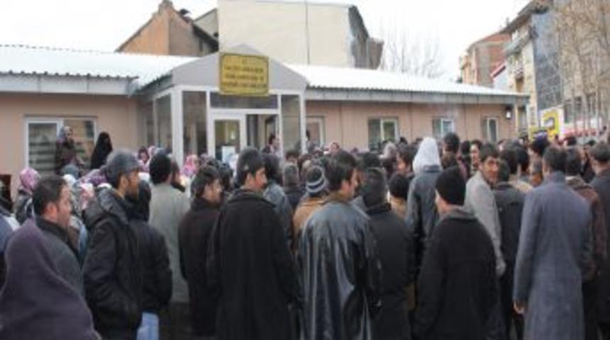 Erzurum'da K&ouml;m&uuml;r Kuyruğu