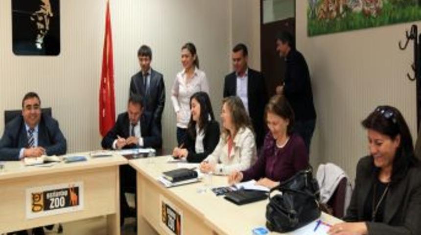 T&uuml;rkiye&rsquo;deki hayvanat bah&ccedil;eleri birlik &ccedil;atısı altında toplanacak