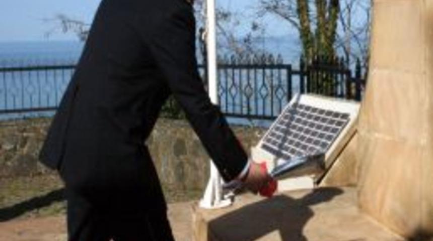 Giresun Emniyet M&uuml;d&uuml;r&uuml; Bulak, şehitliği ziyaret etti