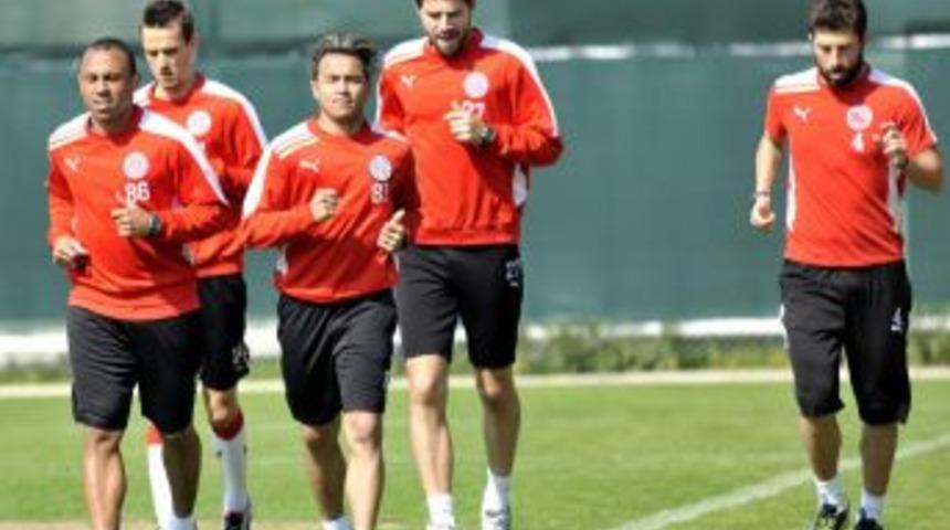 B&uuml;y&uuml;kşehir Belediyesi Avm Y&ouml;neticileriyle Bir Araya Geldi