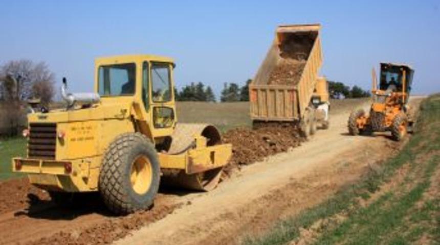 Termal turizm merkezi Dağyenice&rsquo;de ilk kazma 'yol'a vuruldu