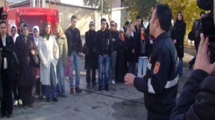 Anaokulu &ouml;ğrencilerine deprem ve yangın eğitimi verildi