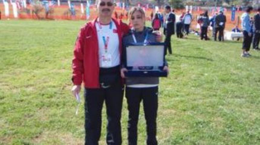 Darıca'dan &Ccedil;eşminaz Yılmaz ge&ccedil;ti