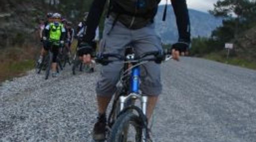 Oymapınar'da bahar d&ouml;nemi bisiklet turları başladı