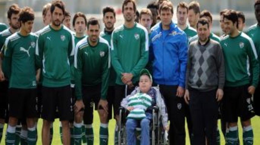 Bursaspor, Antalyaspor ma&ccedil;ı hazırlıklarını s&uuml;rd&uuml;rd&uuml;