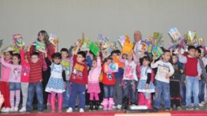 Tekirdağ&rsquo;da 1500 &ccedil;ocuğa kitap