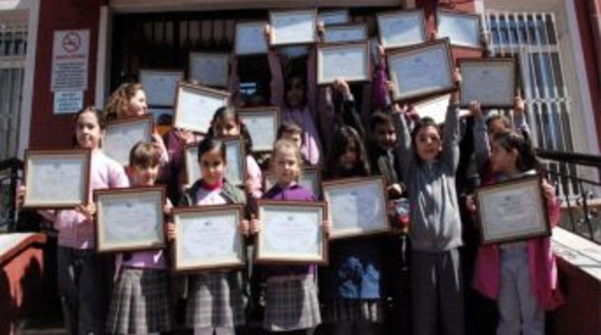 Minikler har&ccedil;lıklarını Van i&ccedil;in birleştirdi