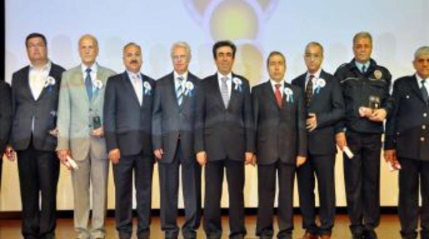 Apaydın: Trafik sorunu yaşamı tehdit ediyor