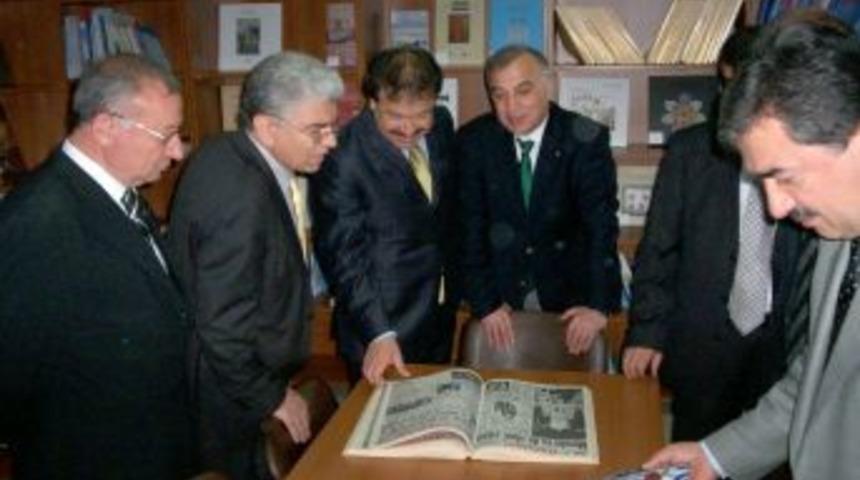 K&uuml;t&uuml;phane Haftası&rsquo;nda &Uuml;TSO&rsquo;dan k&uuml;t&uuml;phane a&ccedil;ılışı