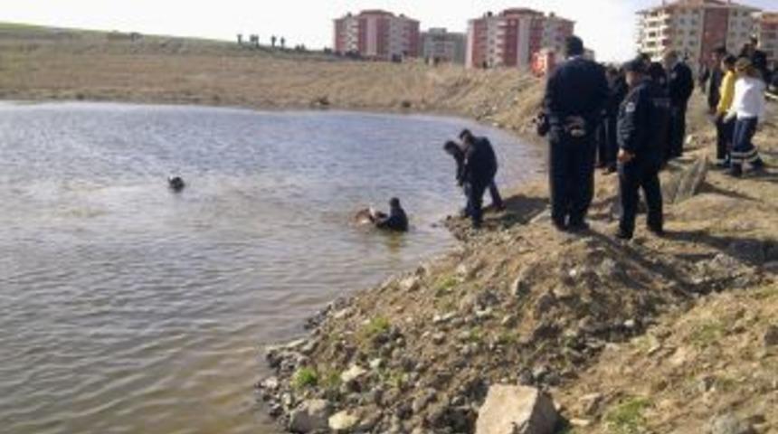 İlk&ouml;ğretim &ouml;ğrencisi serinlemek i&ccedil;in girdiği g&ouml;lette can verdi