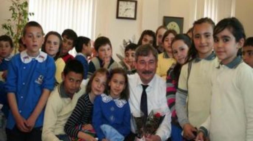 Saruhanlı Belediye Başkanı Yaralı, &ouml;ğrencilere Yerel Y&ouml;netimler dersi verdi