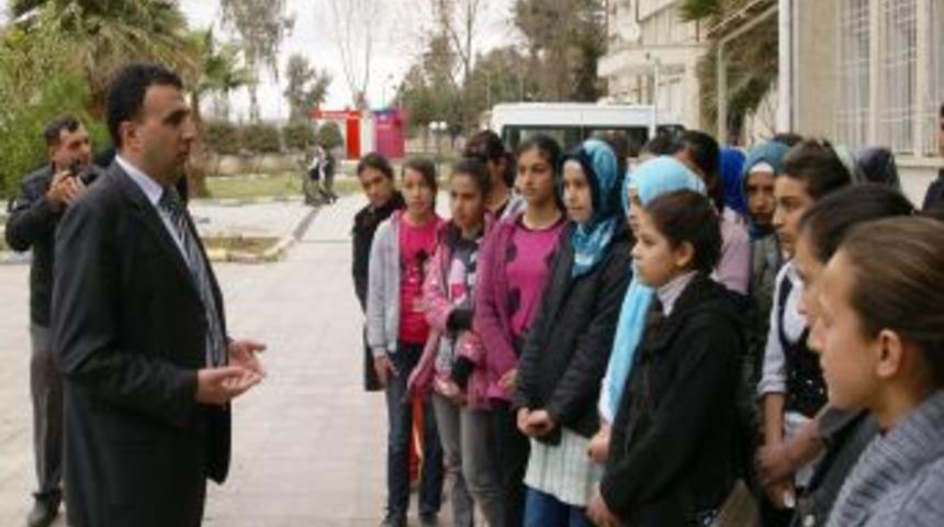 Birecik Kaymakamlığı'ndan &ouml;ğrencilere sınav &ouml;ncesi gezi s&uuml;rprizi