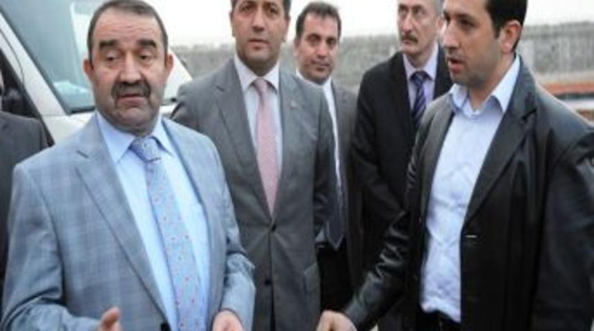 Artvin Valisi Necmettin Kalkan ile AK Parti Milletvekili Kışla, Arhavi'de