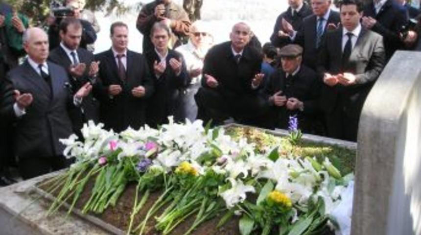 Osmanlı Hanedanı, Fatma Neslişah Sultan'ın Cenazesinde Buluştu