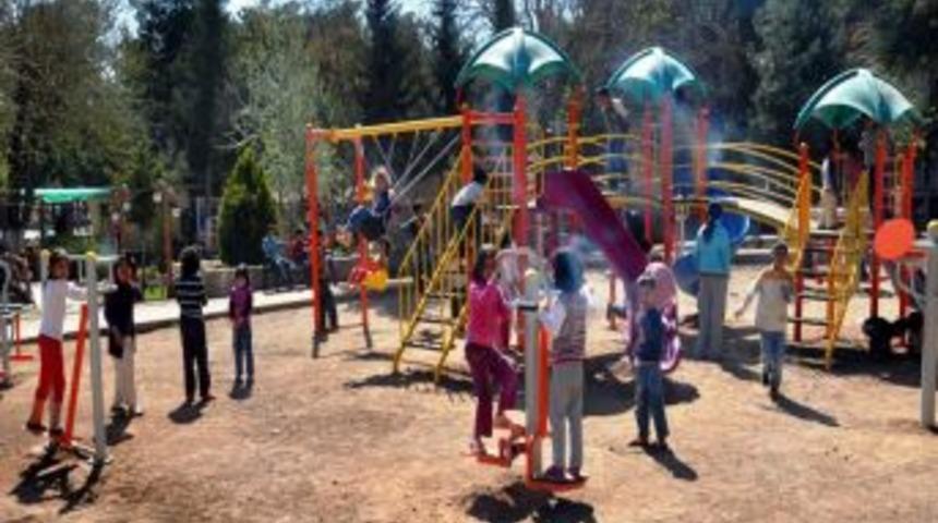 Belediye Ve Kaymakamlık Ortaklaşa Parklar Kuruyor