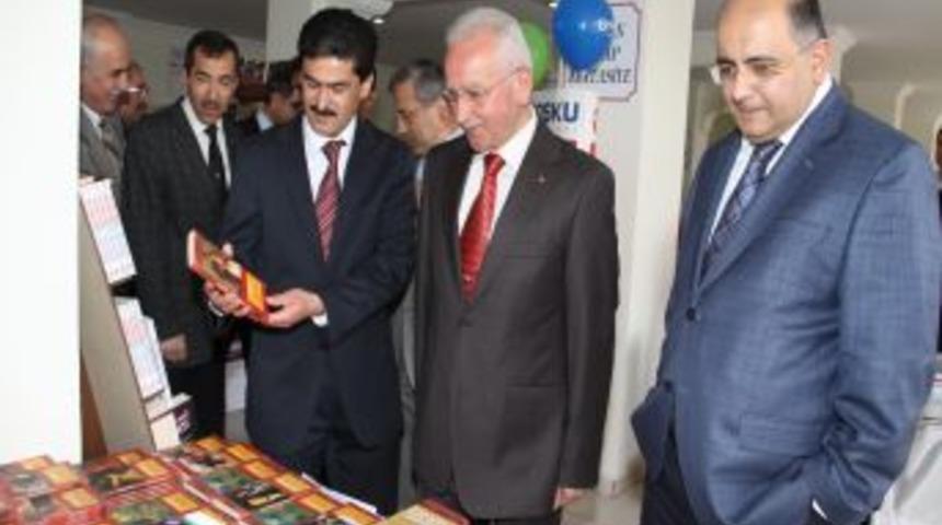 Altın Kitap Fuarı Burdur&rsquo;da a&ccedil;ıldı