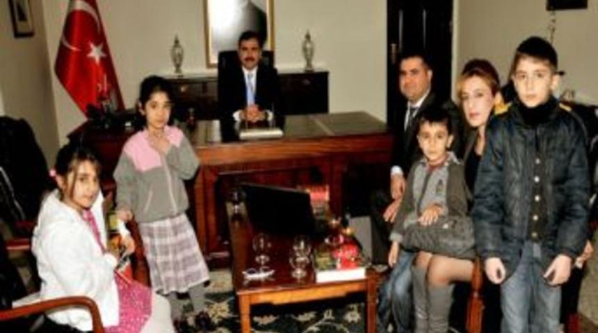 Batman&rsquo;ın zeki &ccedil;ocukları Vali Turhan'ı ziyaret etti