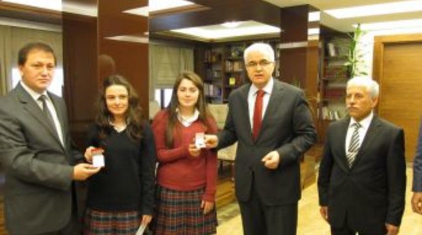 Araştırma Projeleri Yarışması&rsquo;nda &Ccedil;orum b&ouml;lge birincisi oldu