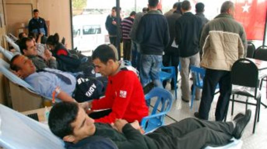 Kızılay Kan Bağışı Kampanyası Başlattı