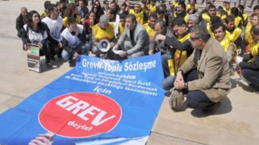 Eğitim-Sen'den Oturma Eylemi