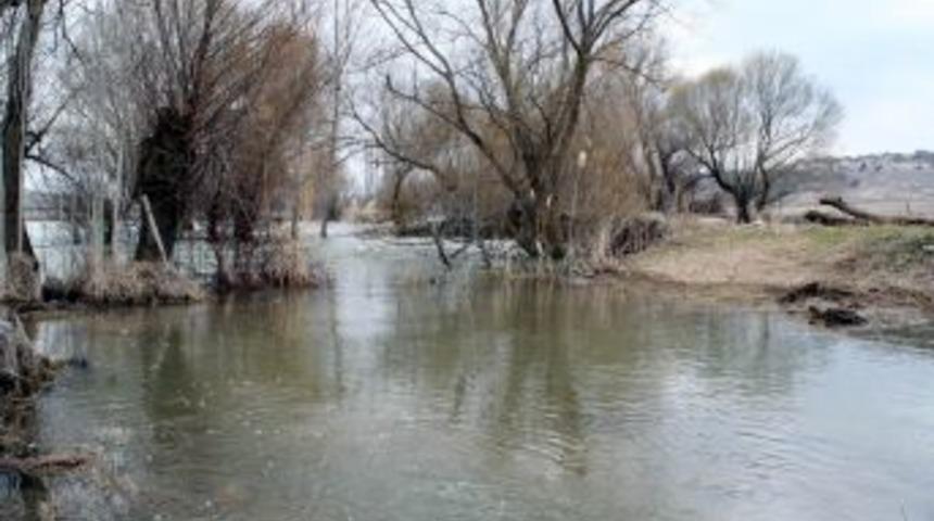 Eskişehir'de Binlerce Dönüm Ekili Arazi Sular Altında Kaldı