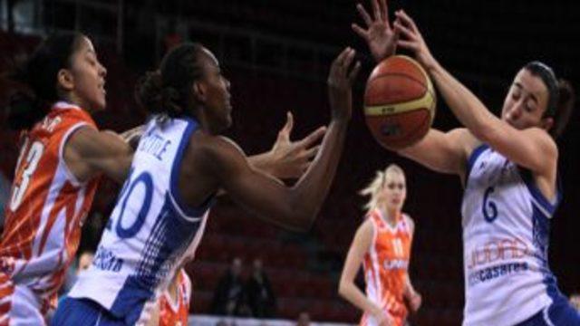 Ros Casares Valencia: 62 - UMMC Ekaterınburg: 49