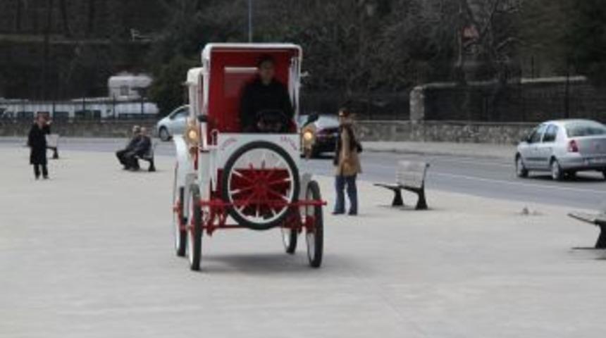 Elektrikli Fayton G&ouml;r&uuml;c&uuml;ye &Ccedil;ıktı