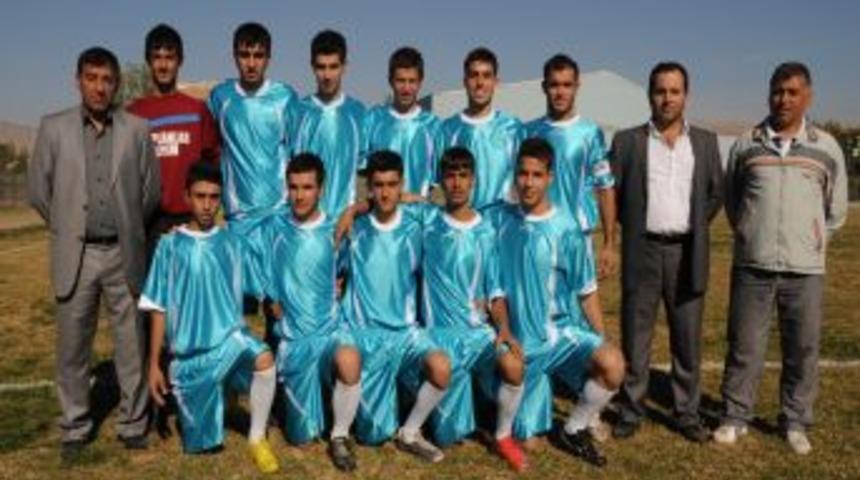Cizre Dicle Spor, U-17 Futbol Ligi'nde Şırnak Şampiyonu Oldu