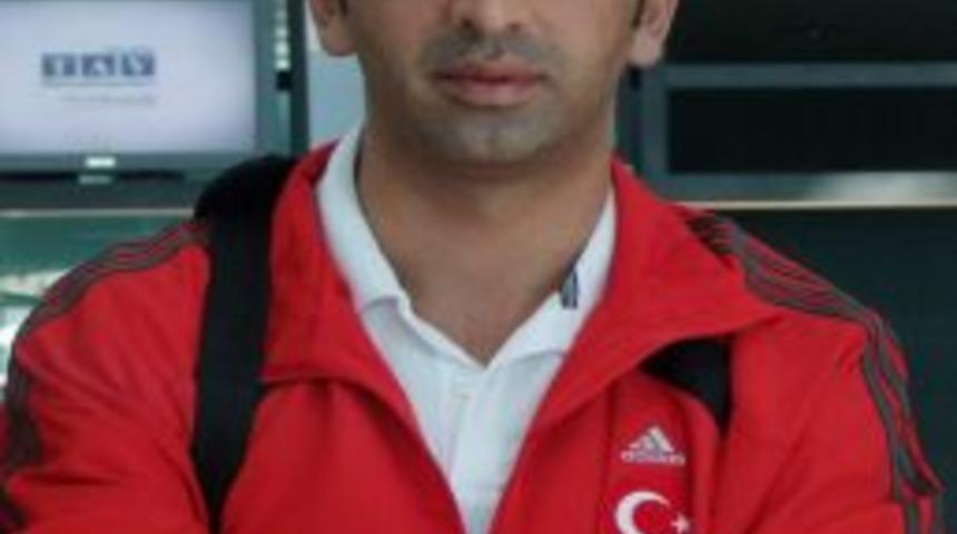 Elini İş Kazası Sonucu Kaybeden Erdoğan'ın Azmi Herkese &Ouml;rnek Oldu