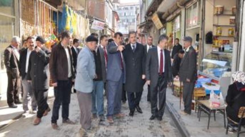 Başkan &Ccedil;akır'dan Esnafa Ziyaret