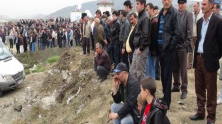 Bakan &Ccedil;elik: &Ccedil;aycuma'da b&uuml;t&uuml;n imkanlarımızı seferber ediyoruz