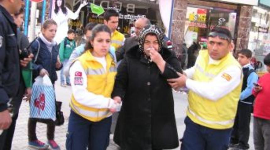 Tansiyonu Y&uuml;kselince Bayılan Kadın Hastaneye Kaldırıldı