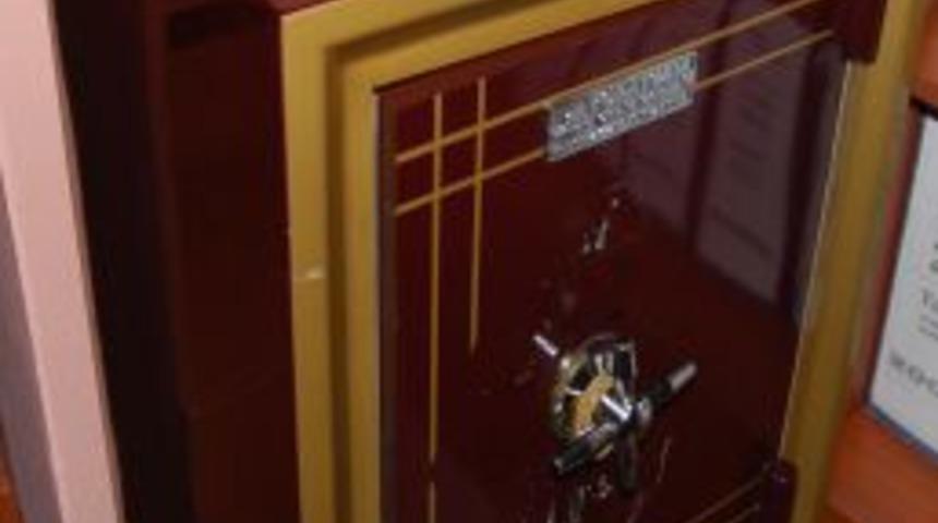 &Ccedil;elik Kasa Hırsızlığına 2 Tutuklama