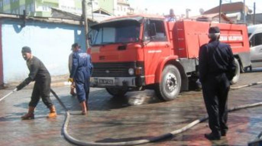 Kağızman&rsquo;da caddeler yıkandı