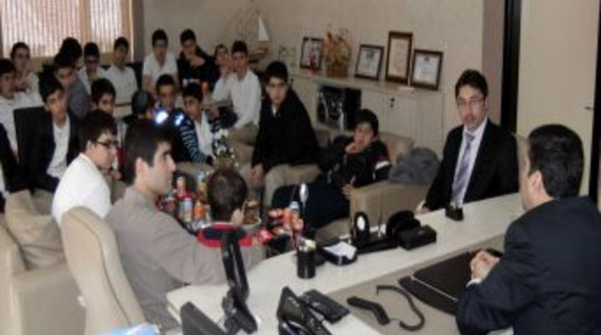 RT&Uuml;K B&ouml;lge M&uuml;d&uuml;r&uuml; Esmeray: Medya okuryazarlığı &ouml;ğrencilere d&uuml;r&uuml;stl&uuml;ğ&uuml; &ouml;ğretiyor