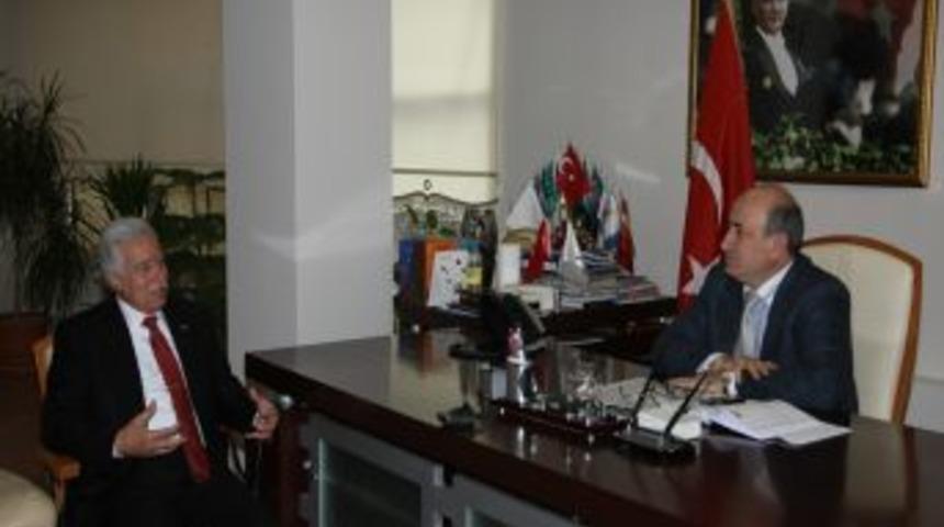 &quot;Adana'da işsizlik 7.5 puan geriledi&quot;