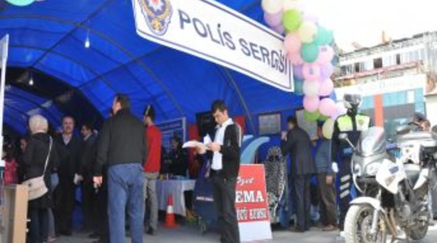Polis Teşkilatı'nın 167. Kuruluş Yıld&ouml;n&uuml;m&uuml;, vatandaşlarla kutlanıyor