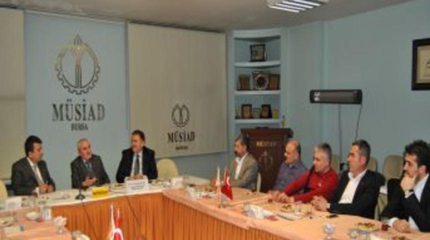 Prof. D&ouml;nd&uuml;ren: Etik değerler ticarette b&uuml;y&uuml;k kazan&ccedil; sağlar