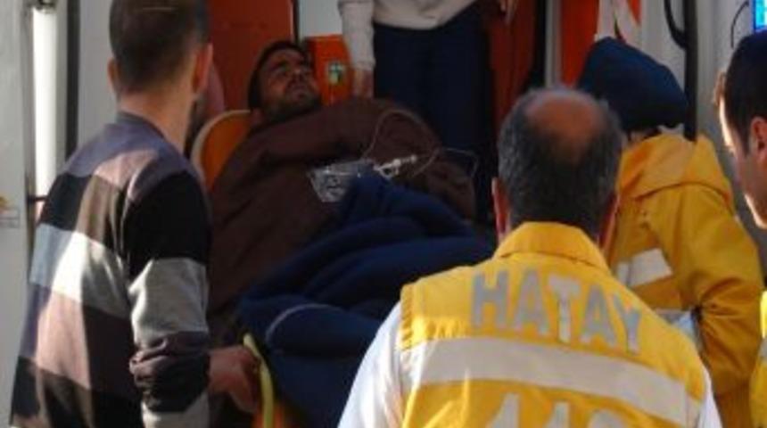 Hatay'da 19&rsquo;u silahla yaralanan 32 Suriyeli tedavi g&ouml;r&uuml;yor