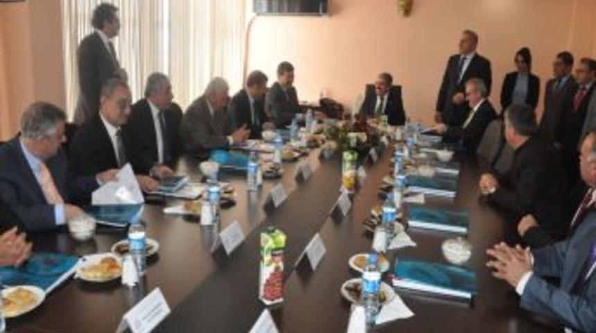 DAKA Y&ouml;netim Kurulu Bitlis'te toplandı