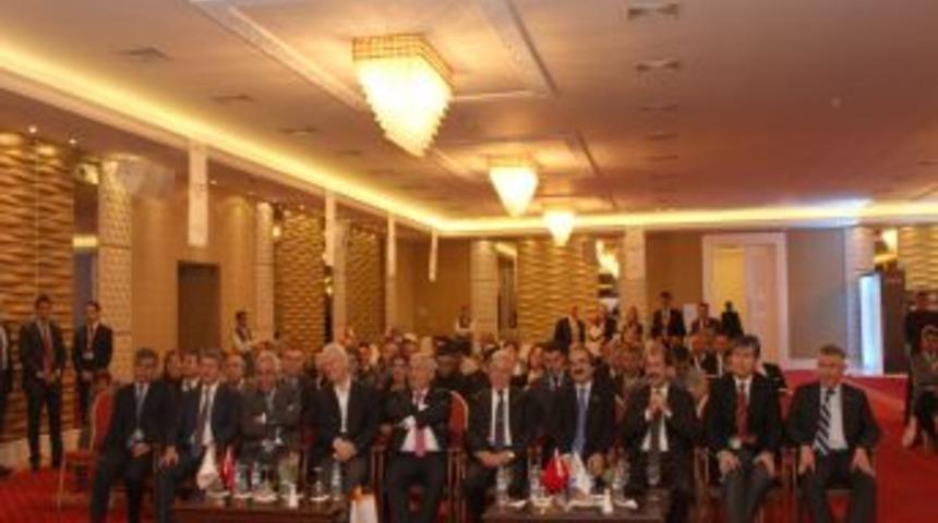 Vali Coş: T&uuml;rkiye bilgisayar yazılımında hak ettiği yeri almalı