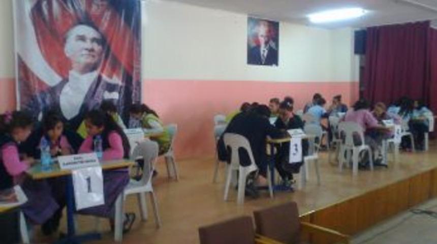 Kutlu Doğum Haftası Bilgi Yarışması'nı 19 Mayıs İlk&ouml;ğretim Okulu kazandı