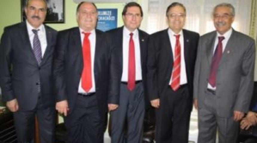 Rıza Turhan, aday oldu