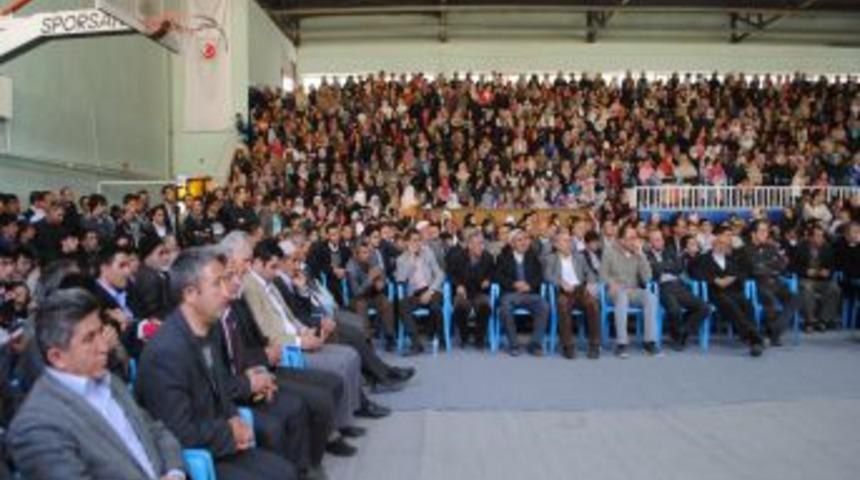 Kutlu Doğum Haftası K&uuml;rt&ccedil;e ilahilerle kutlandı