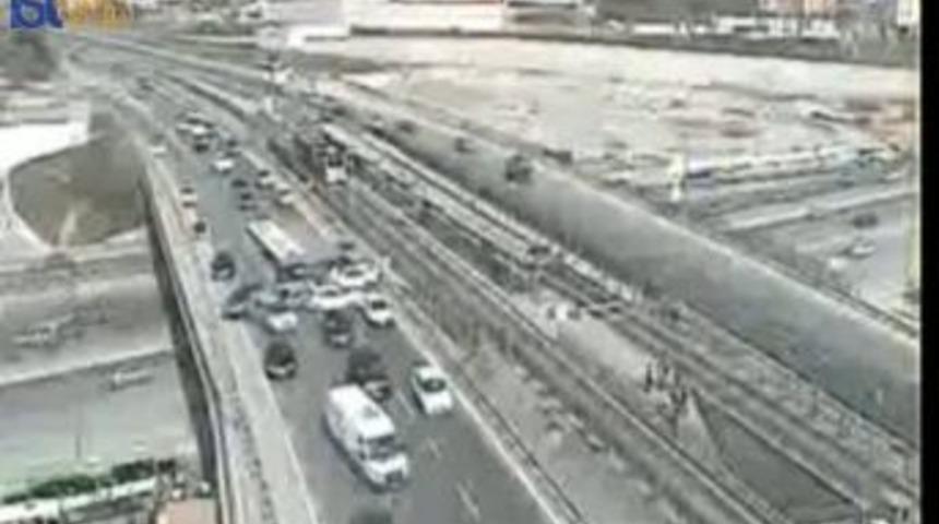 Otob&uuml;s dehşeti kamerada