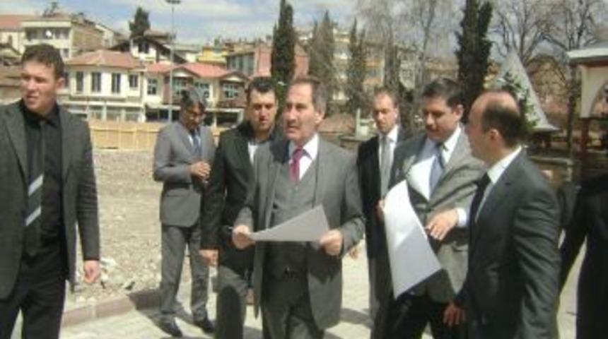 Bakan G&uuml;nay, Merzifon&rsquo;da Ermeni Kilisesi restorasyonunu inceledi