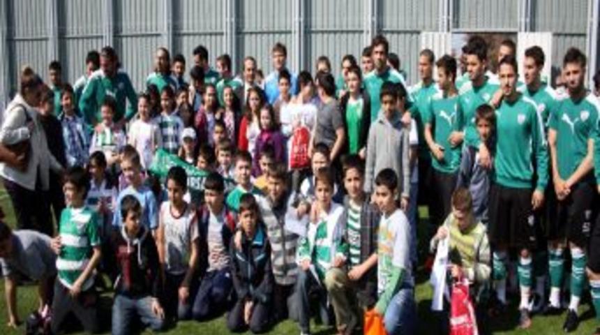 Bursaspor'da neşeli antrenman